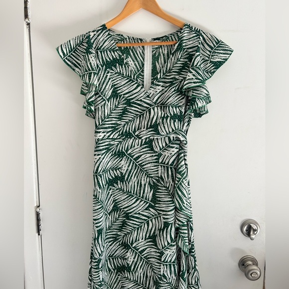 Green Leaf Print Women's Dress - Picture 1 of 6